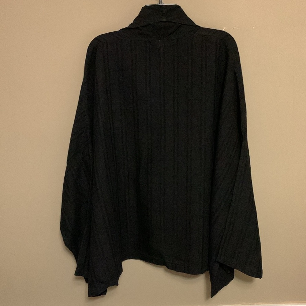 La FIXSUN Women’s 100% Linen Hi-Low Textured Boxy Black Button-Up Shirt USA XL - Picture 2 of 16